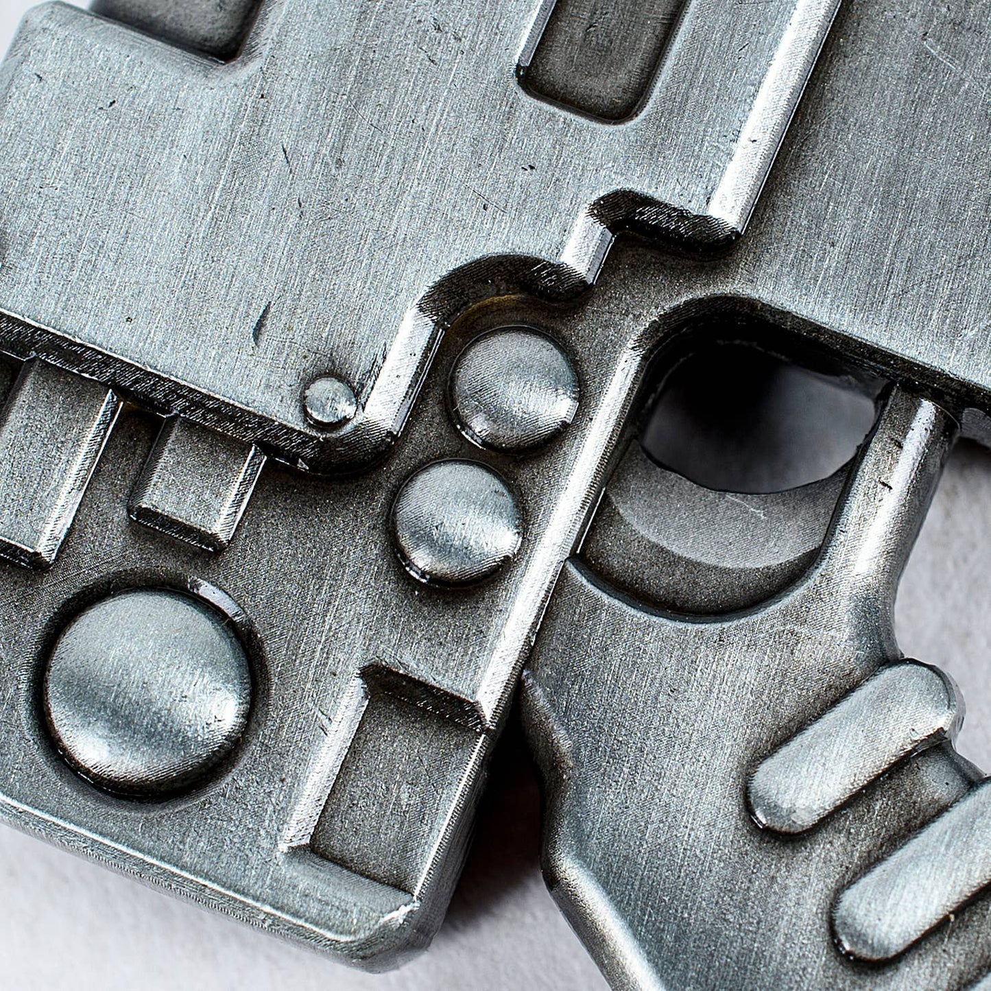 Warhammer 40,000: Bolt Rifle Bottle Opener