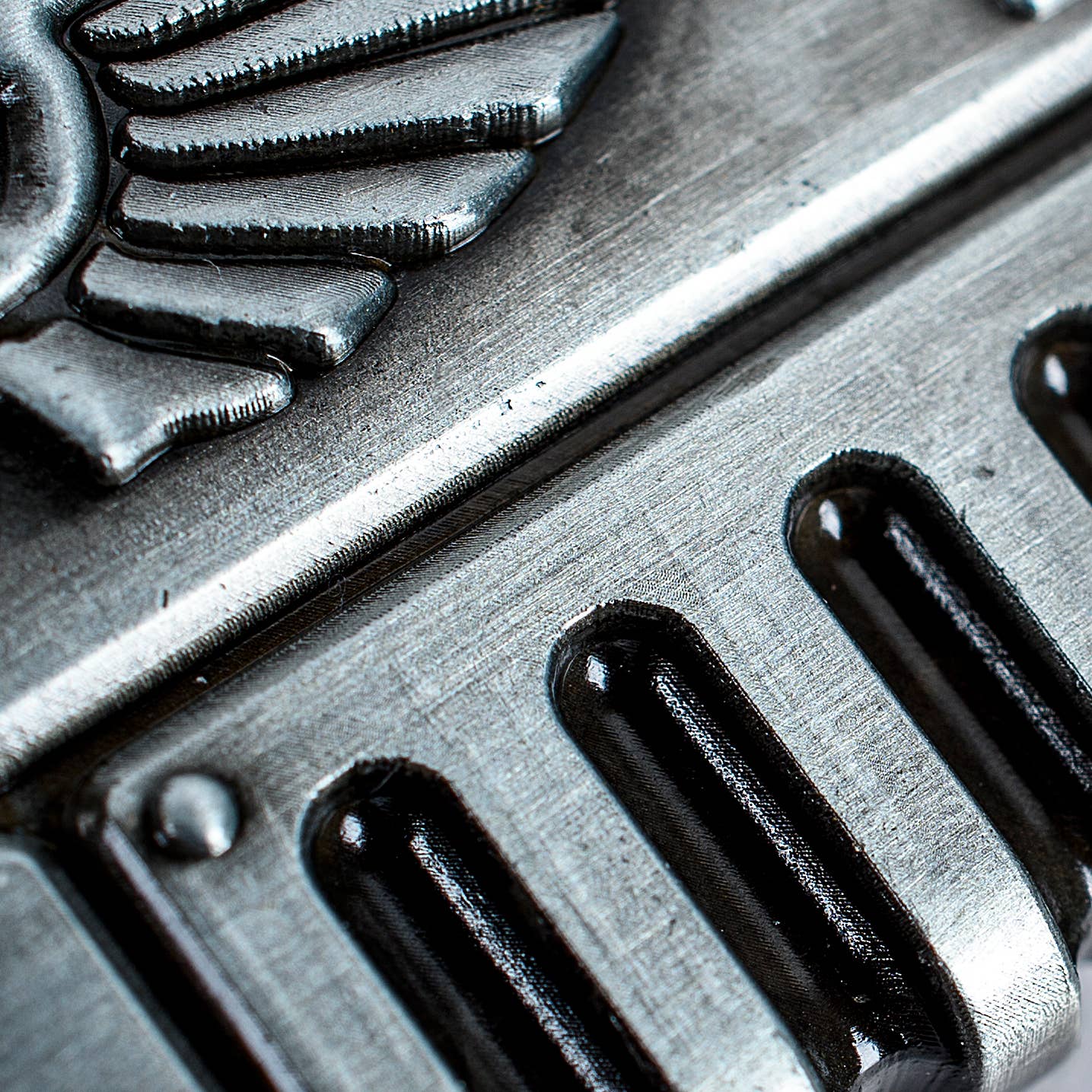 Warhammer 40,000: Bolt Rifle Bottle Opener